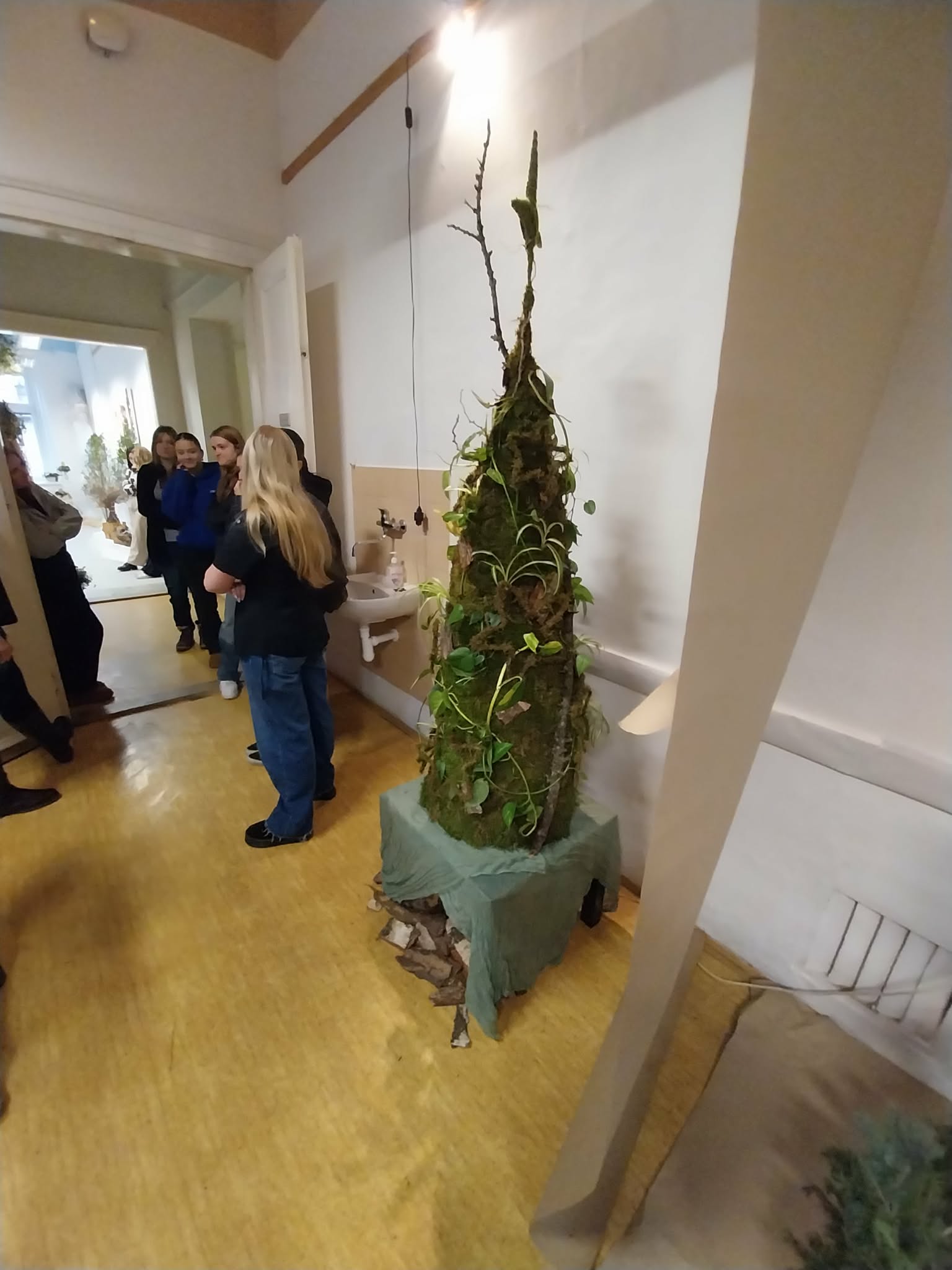 046c36fd-7c79-48c4-8aec-e79550998d4a