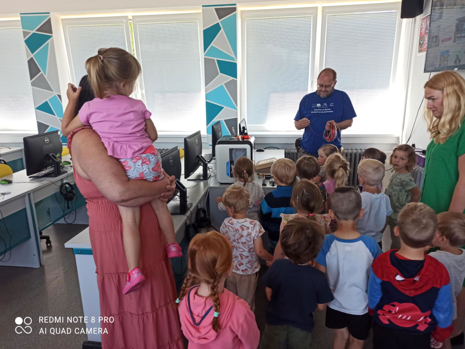 f523bcd8-2116-41e0-a5c3-7f0a87212ea1