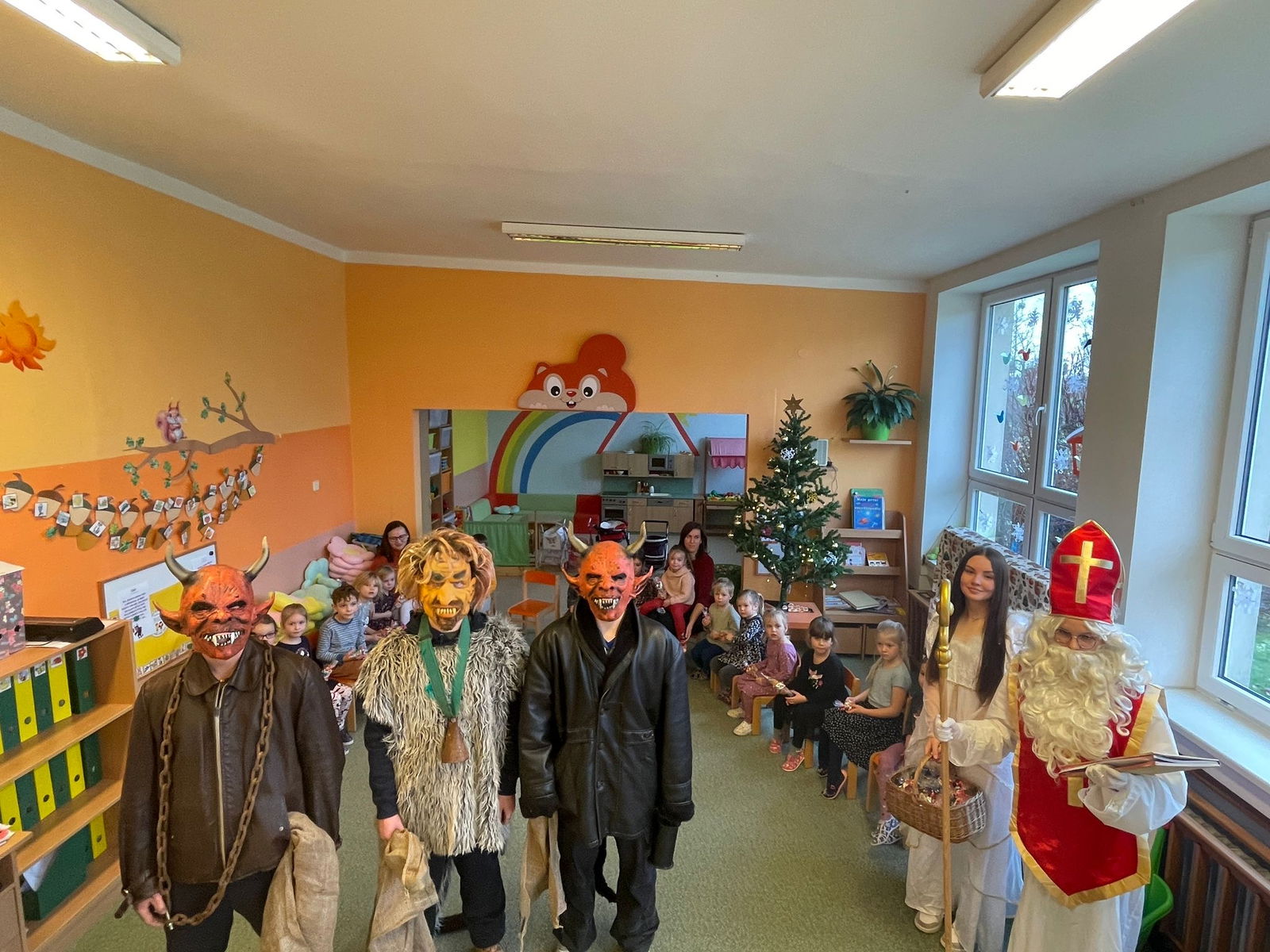 a081c9ee-34d1-4dc6-b2ff-44a3313d096b